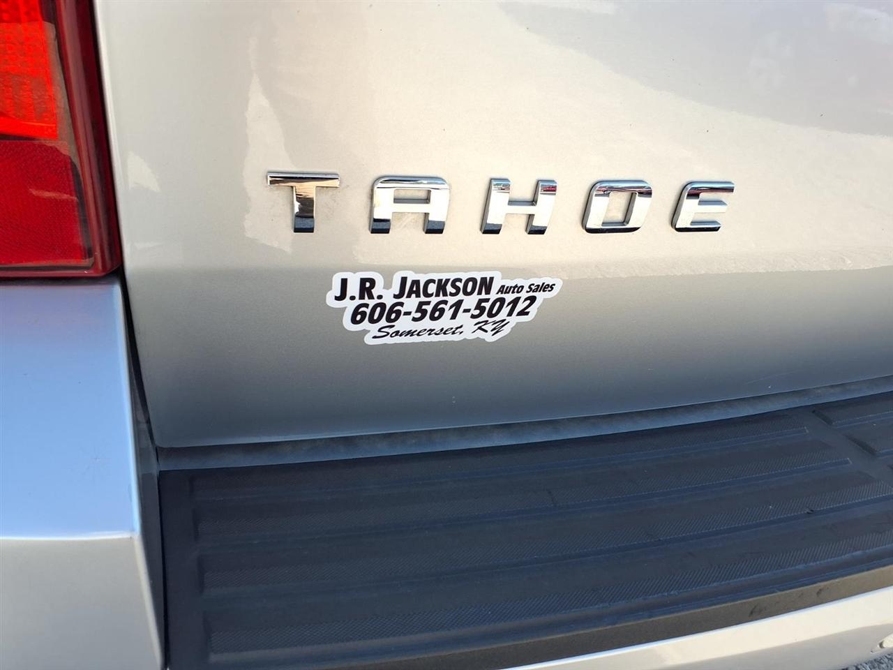Chevrolet Tahoe 2WD 4dr LT 2014