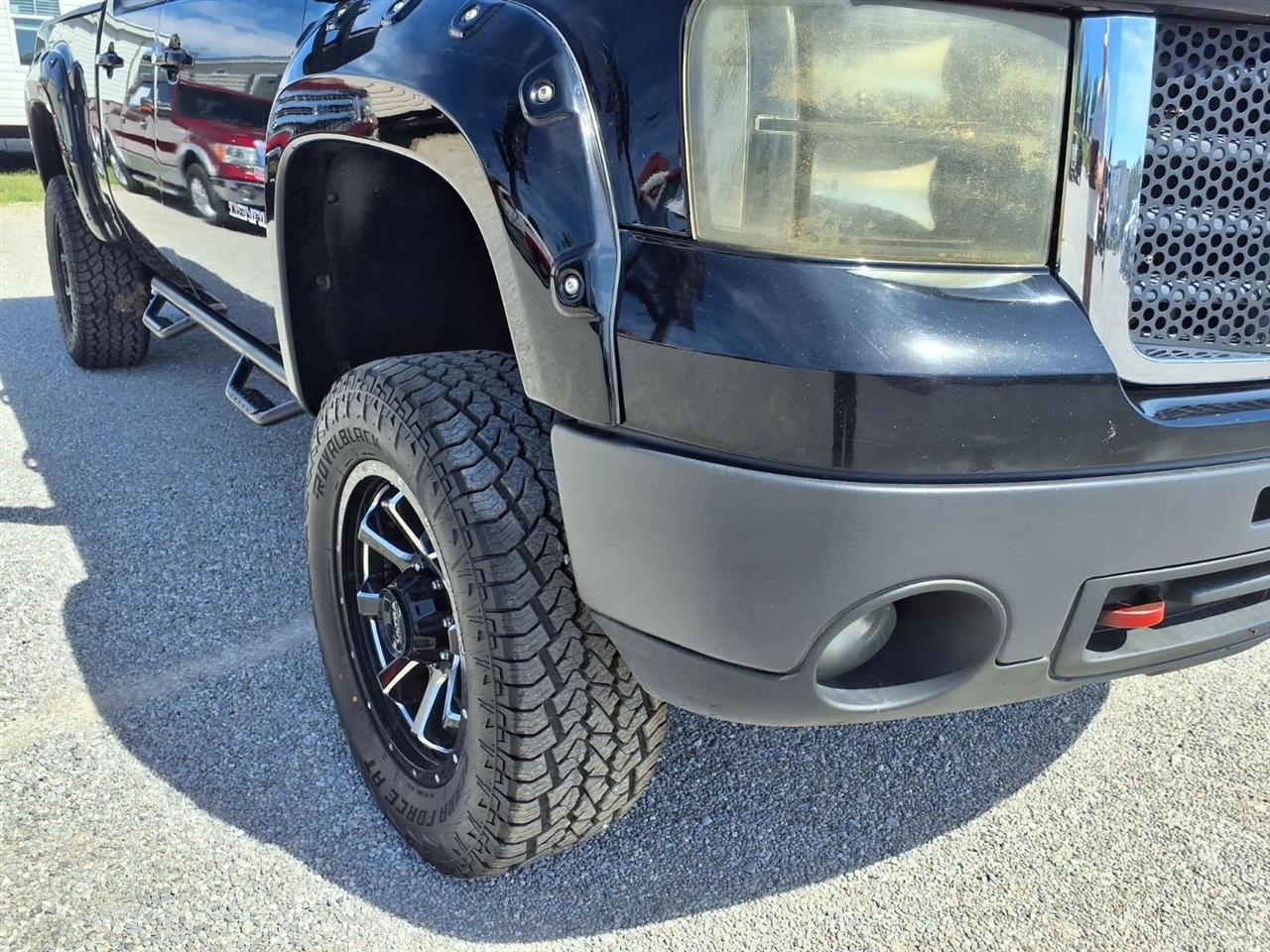 GMC Sierra 2500HD 4WD Crew Cab 153" SLT 2008