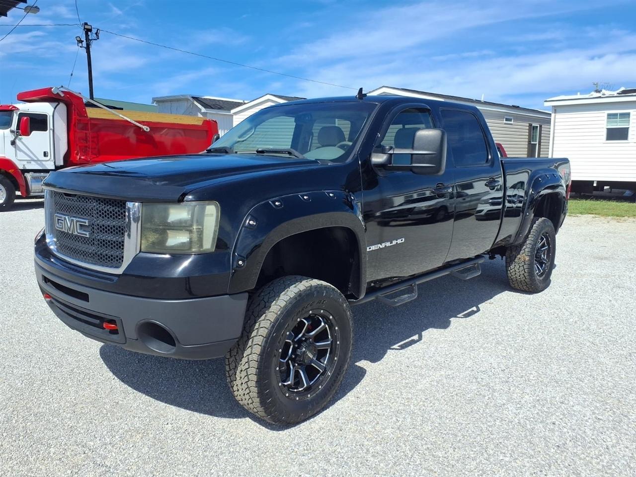 GMC Sierra 2500HD 4WD Crew Cab 153" SLT 2008