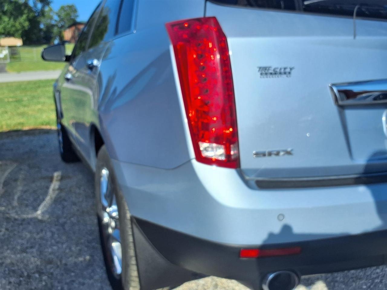 Cadillac SRX FWD 4dr Performance Collection 2013