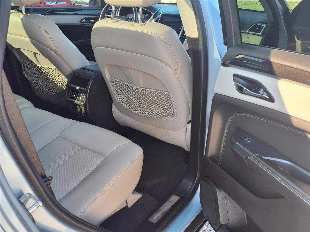 Cadillac SRX FWD 4dr Performance Collection 2013