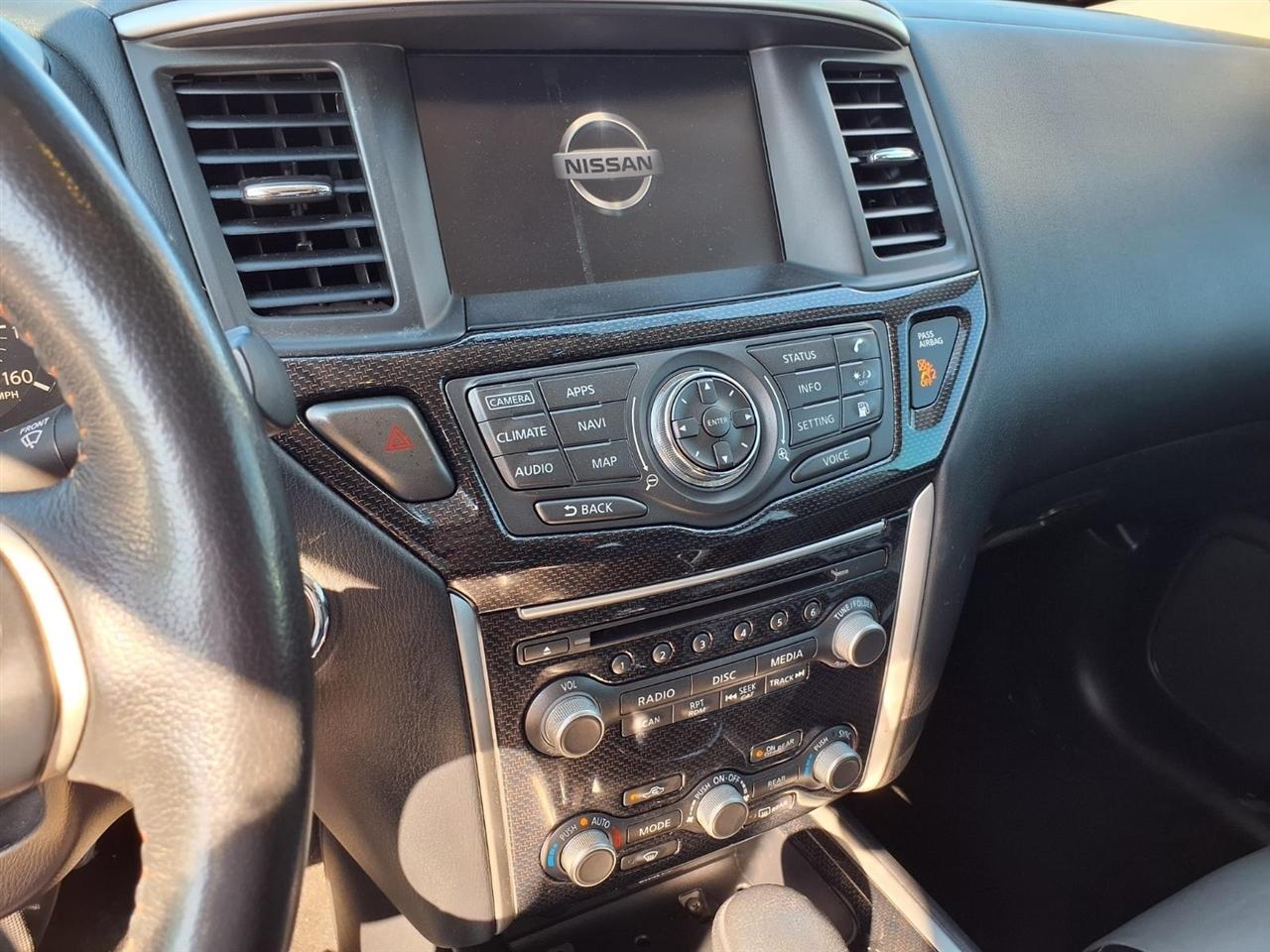 Nissan Pathfinder FWD SL 2020