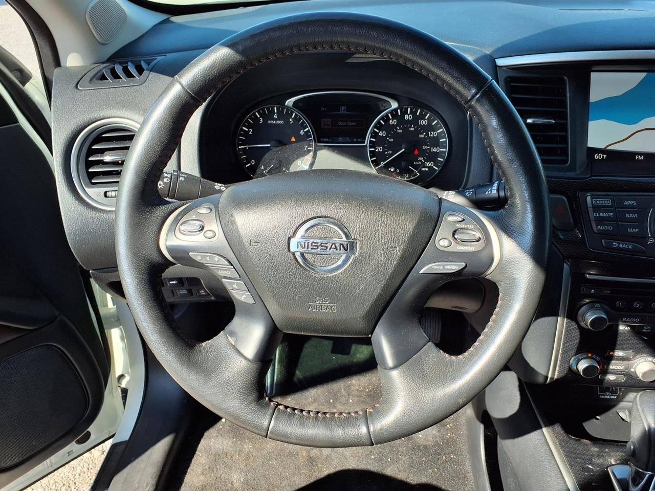 Nissan Pathfinder FWD SL 2020