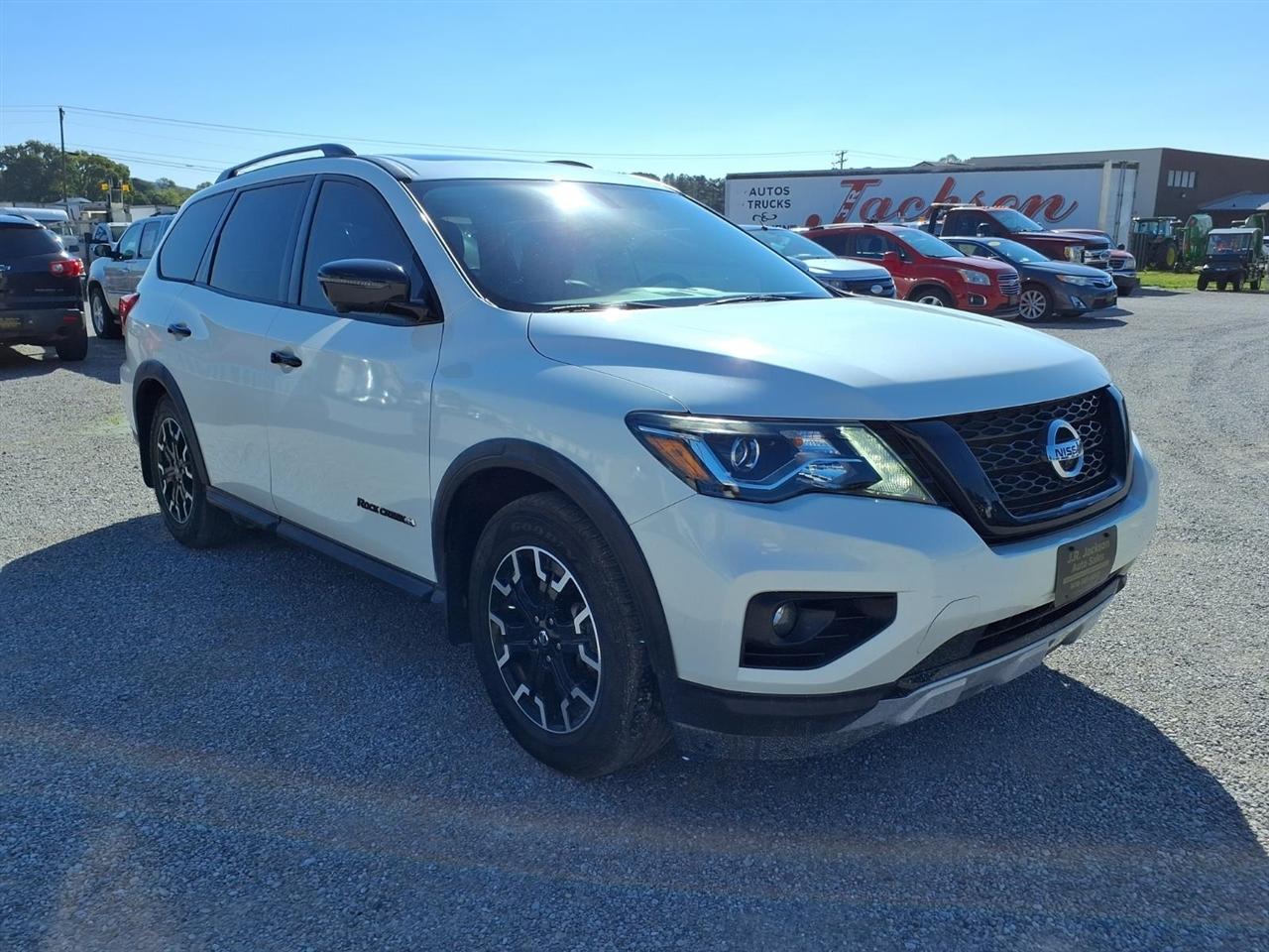 2020 Nissan Pathfinder FWD SL