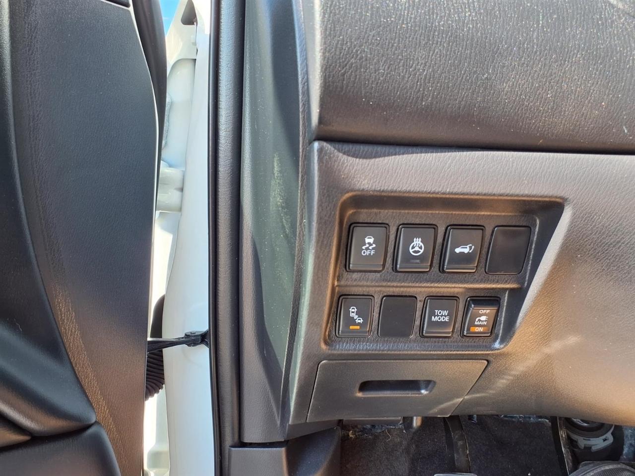 Nissan Pathfinder FWD SL 2020