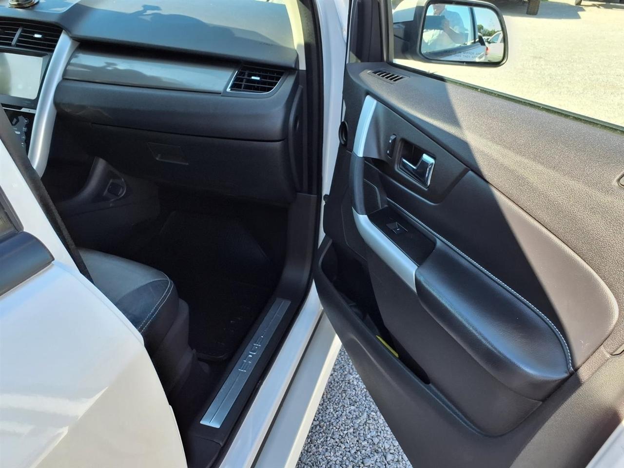 Ford Edge 4dr Sport FWD 2012