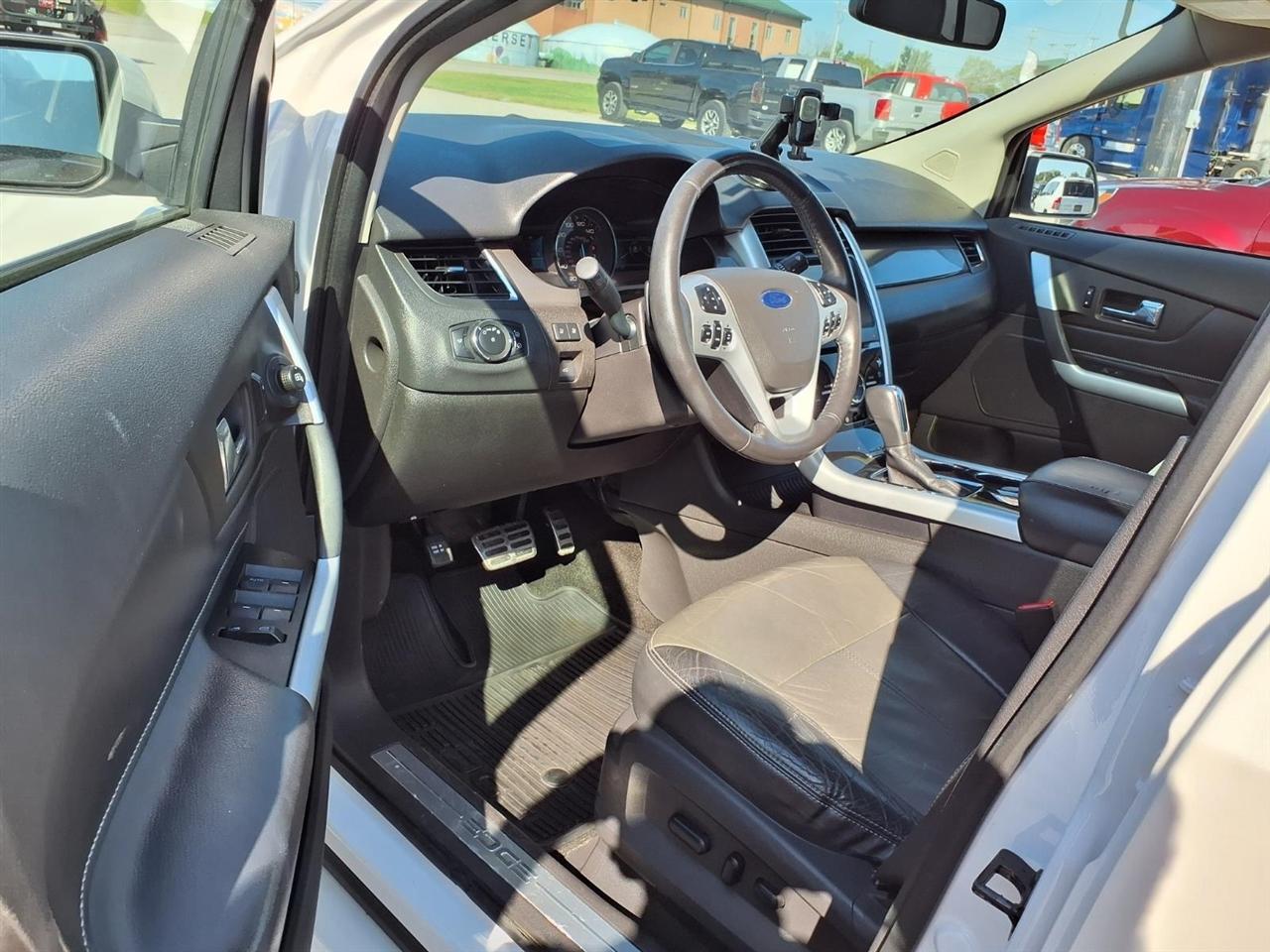 Ford Edge 4dr Sport FWD 2012