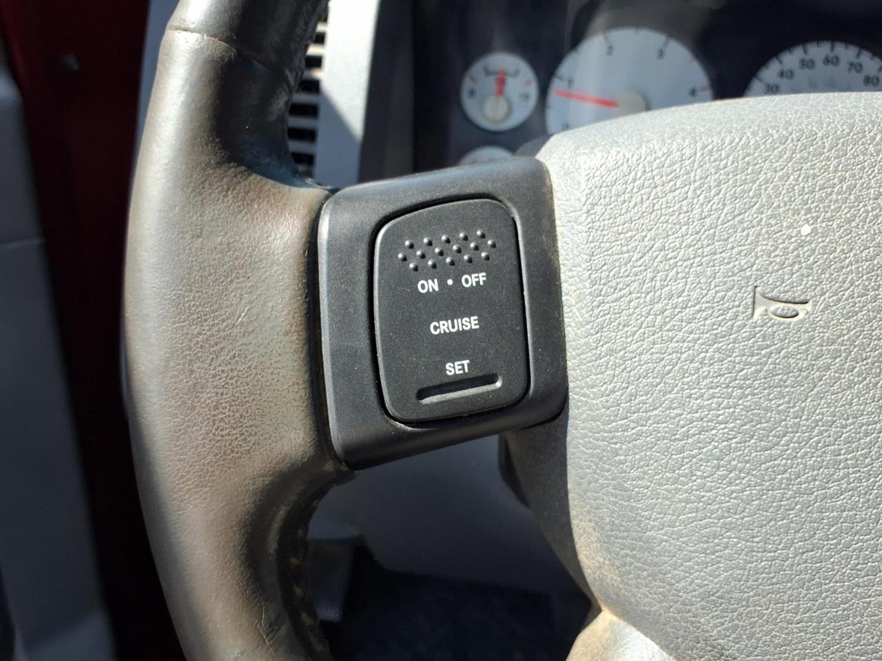 Dodge Ram 2500 4WD Quad Cab 140.5" SLT 2008