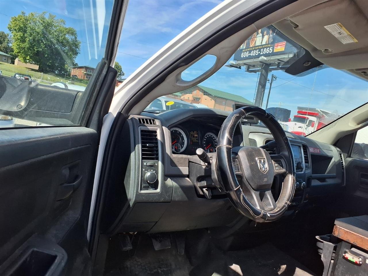 RAM 4500 2WD Reg Cab 144" WB 60" CA Tradesman 2014