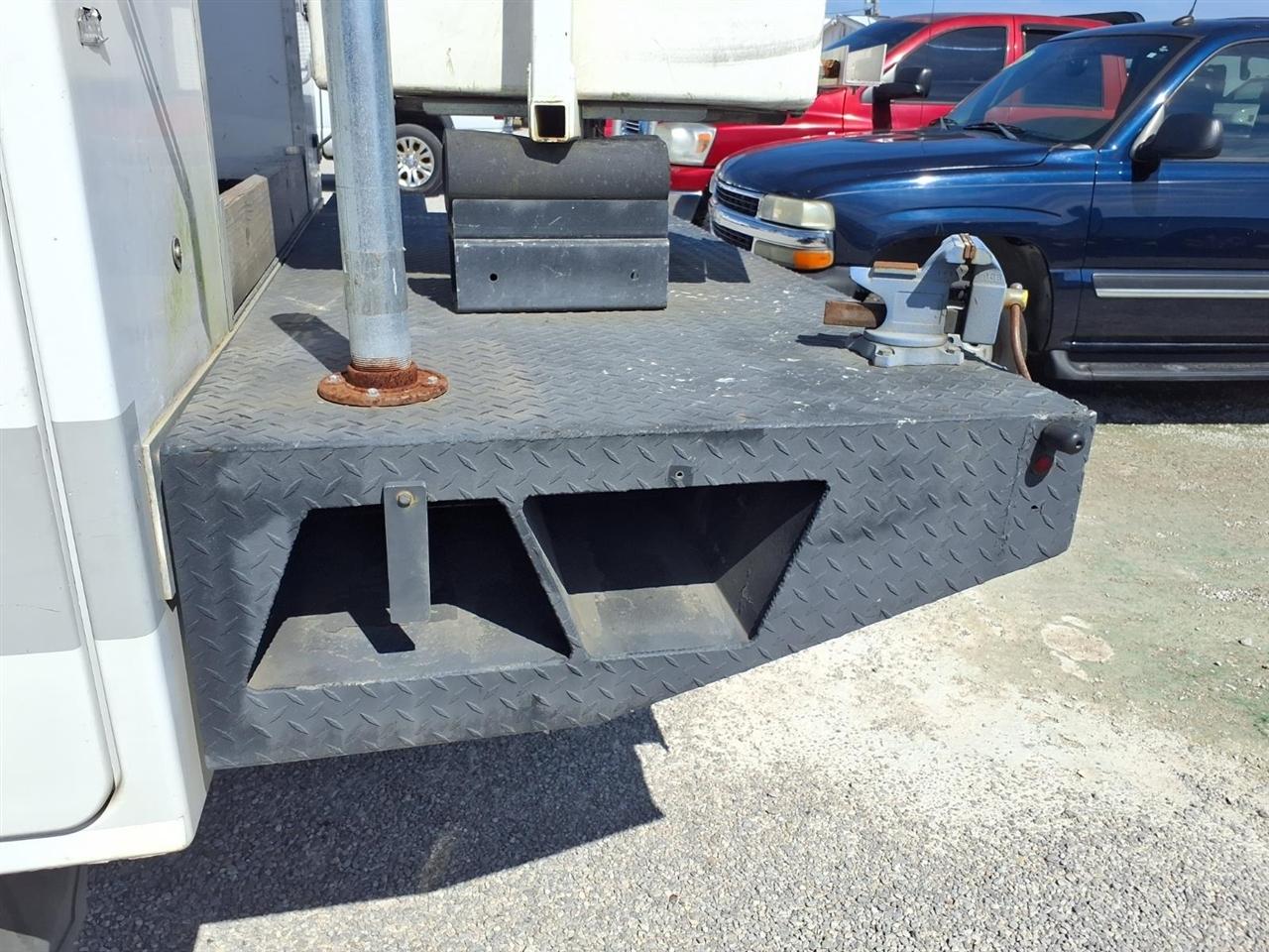 RAM 4500 2WD Reg Cab 144" WB 60" CA Tradesman 2014