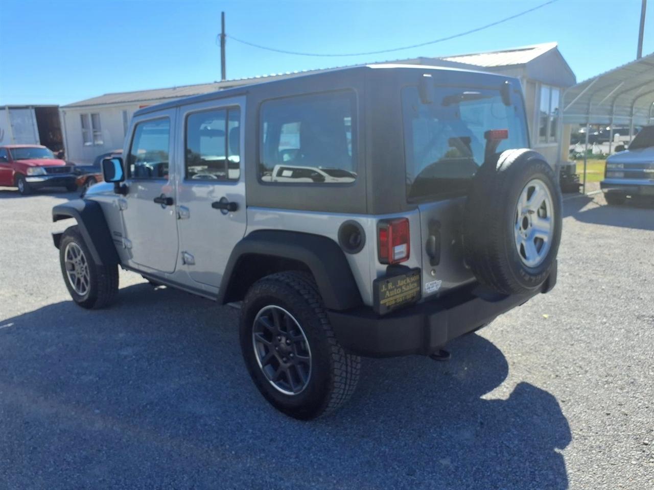 Jeep Wrangler Unlimited 4WD 4dr Sport 2015