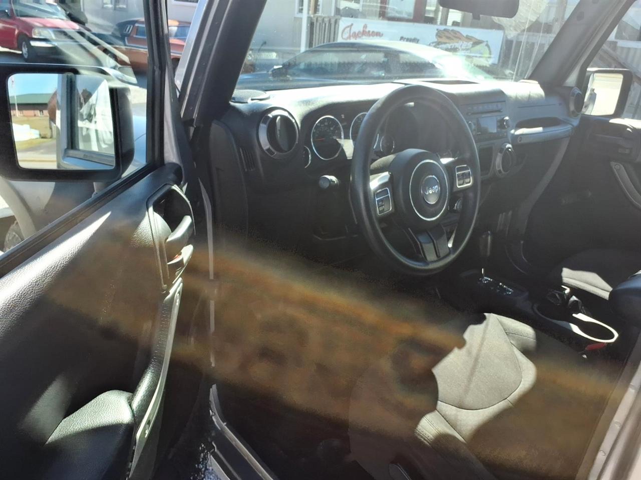 Jeep Wrangler Unlimited 4WD 4dr Sport 2015