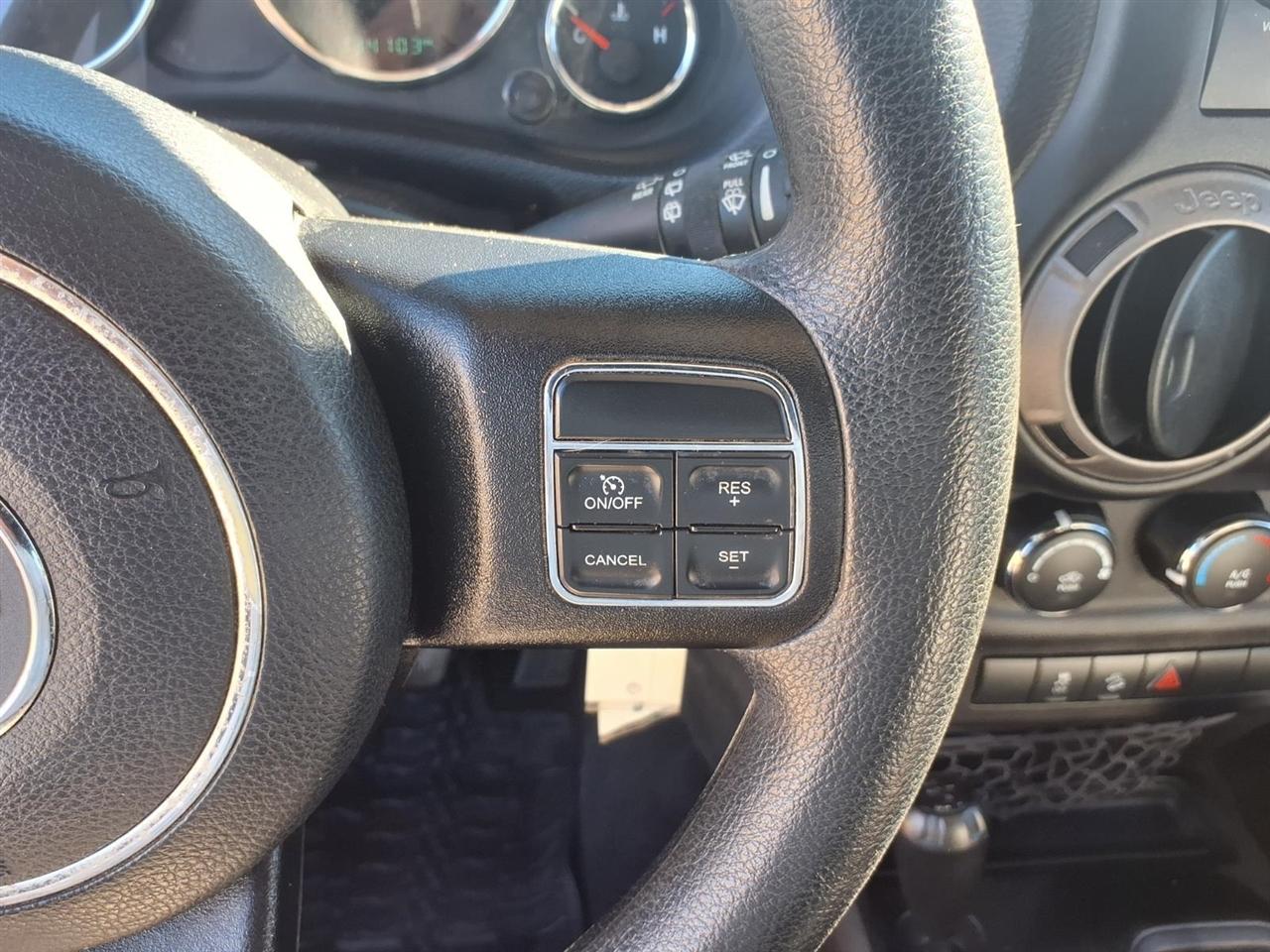Jeep Wrangler Unlimited 4WD 4dr Sport 2015