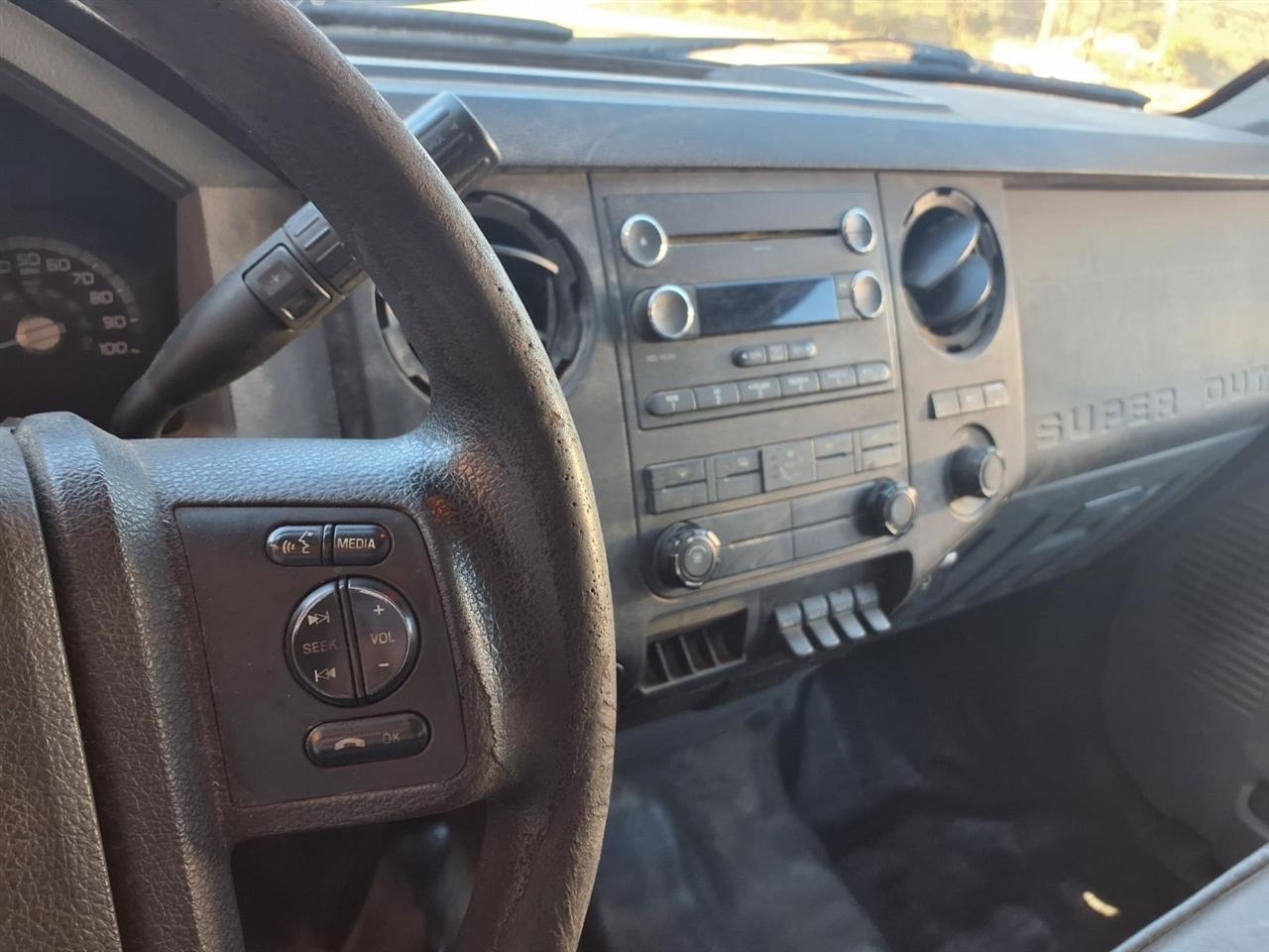 Ford Super Duty F-250 SRW 4WD SuperCab 158" XLT 2015