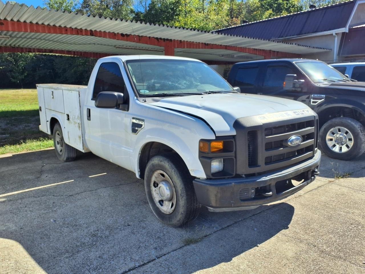 Ford Super Duty F-250 SRW 2WD Reg Cab 137" XLT 2008