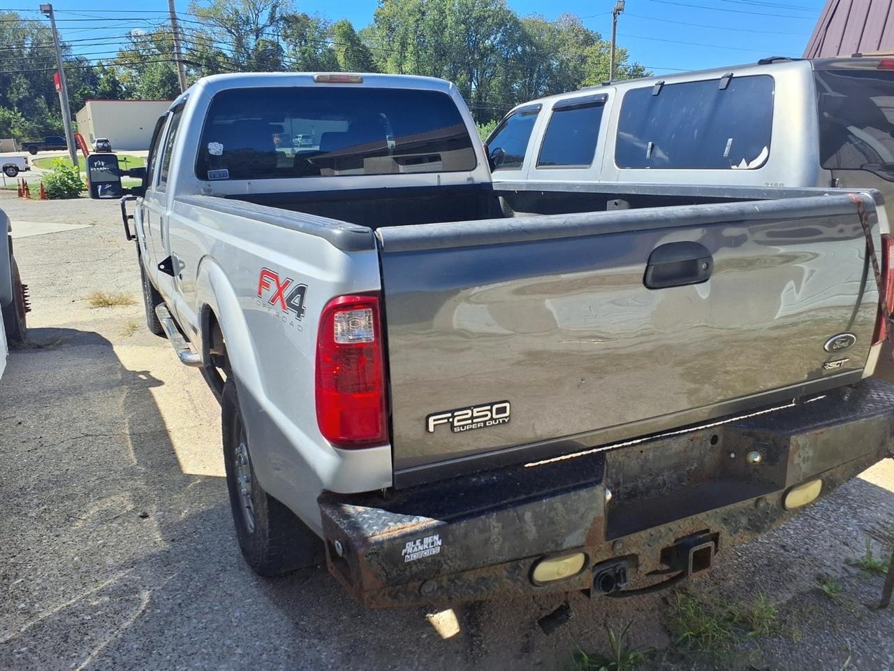 Ford Super Duty F-250 SRW 4WD Crew Cab 156" King Ranch 2012