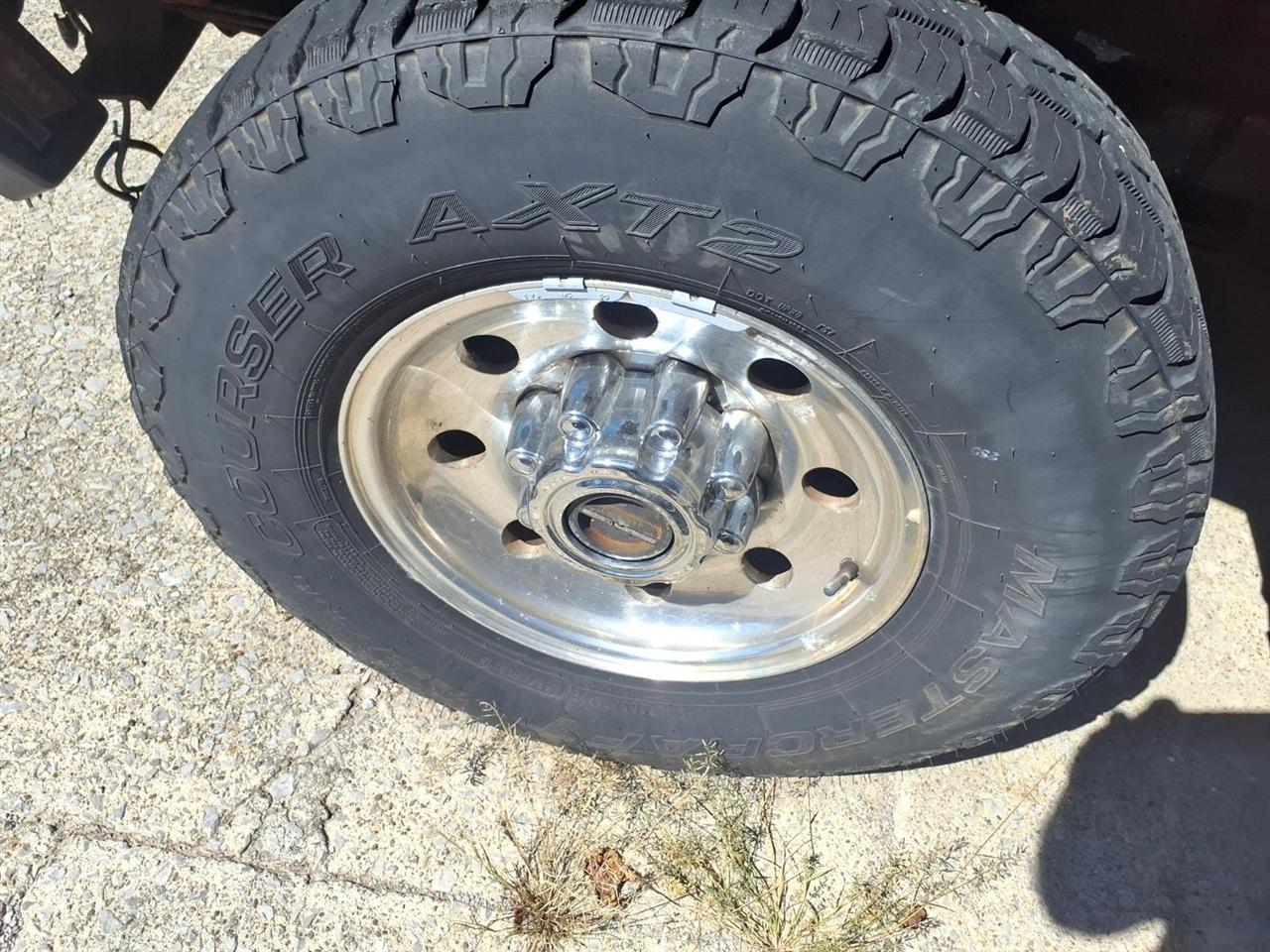 Ford Excursion 137" WB 6.0L Limited 4WD 2005