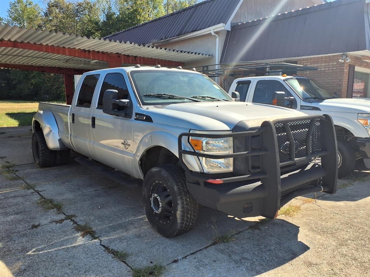 Ford Super Duty F-350 DRW 4WD Crew Cab 172" King Ranch 2012