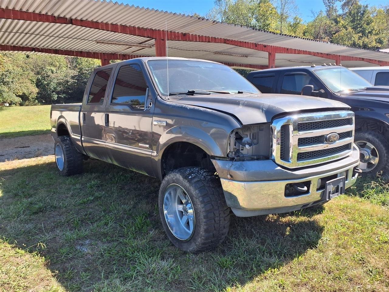 Ford Super Duty F-250 Crew Cab 156" Harley-Davidson 4WD 2005