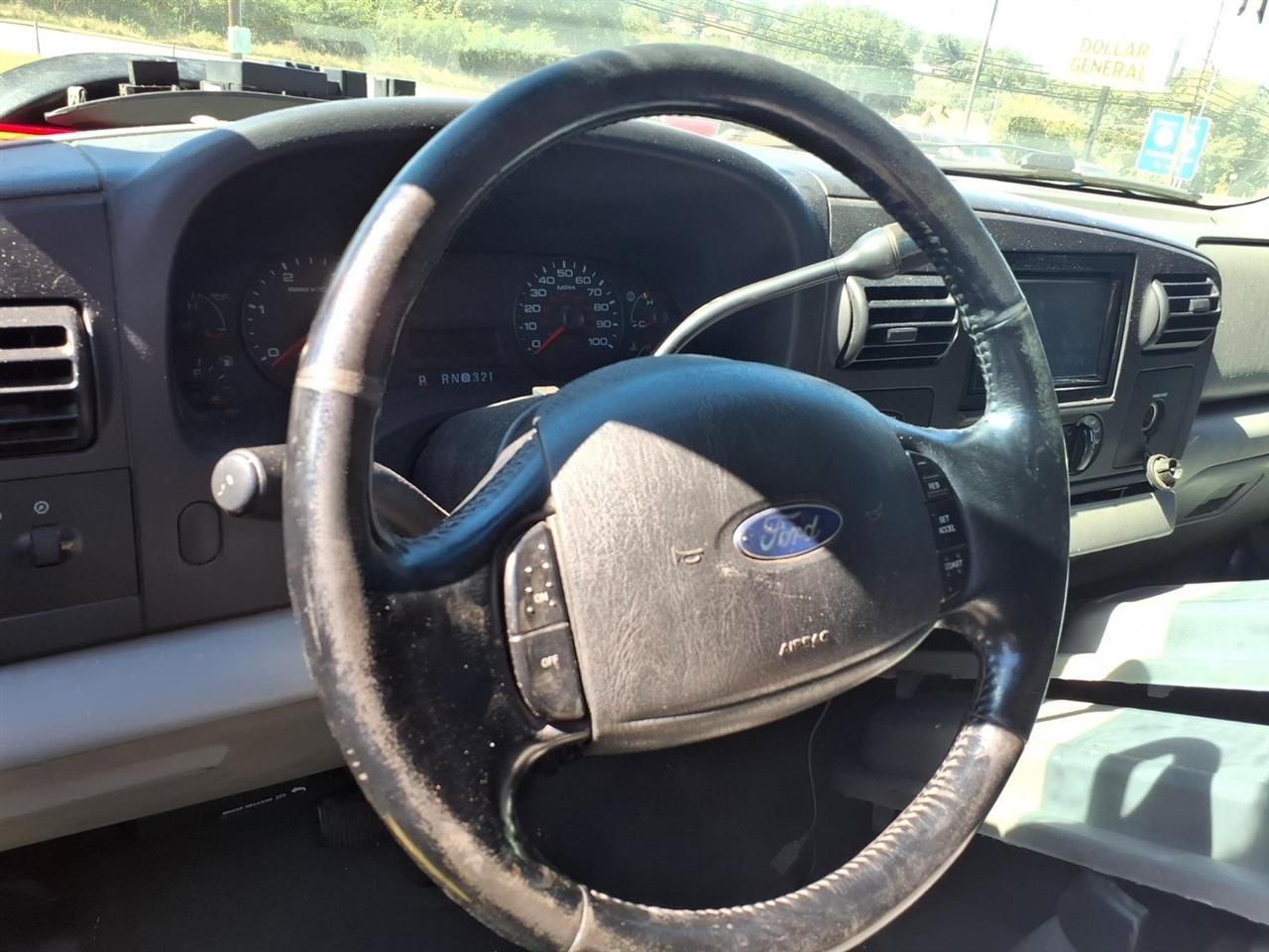 Ford Super Duty F-250 Crew Cab 156" Harley-Davidson 4WD 2005