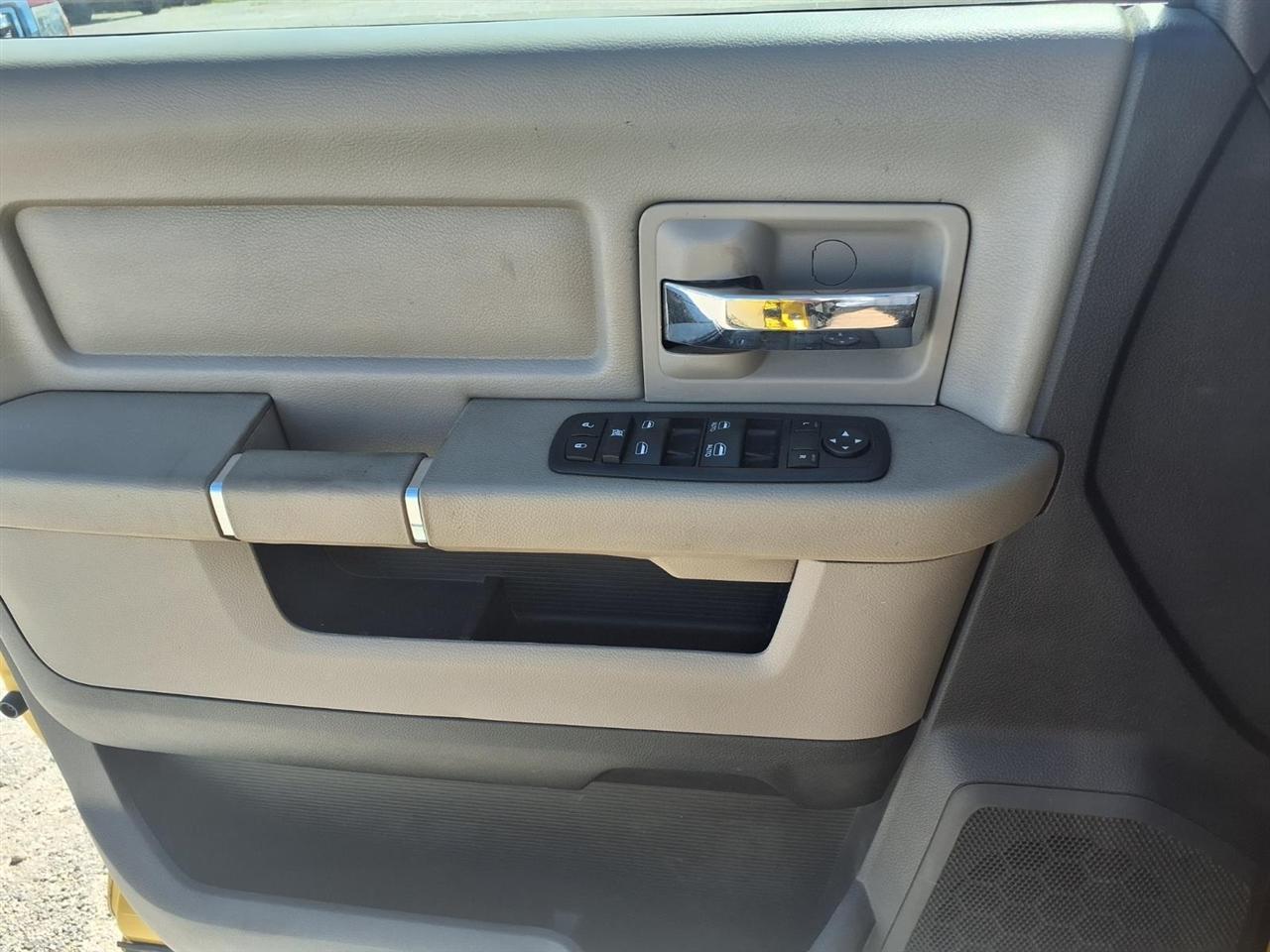 RAM 2500 4WD Crew Cab 149" Big Horn 2011