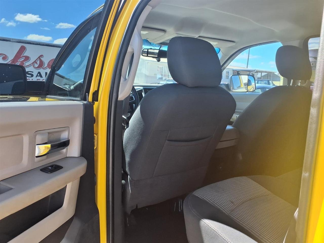 RAM 2500 4WD Crew Cab 149" Big Horn 2011
