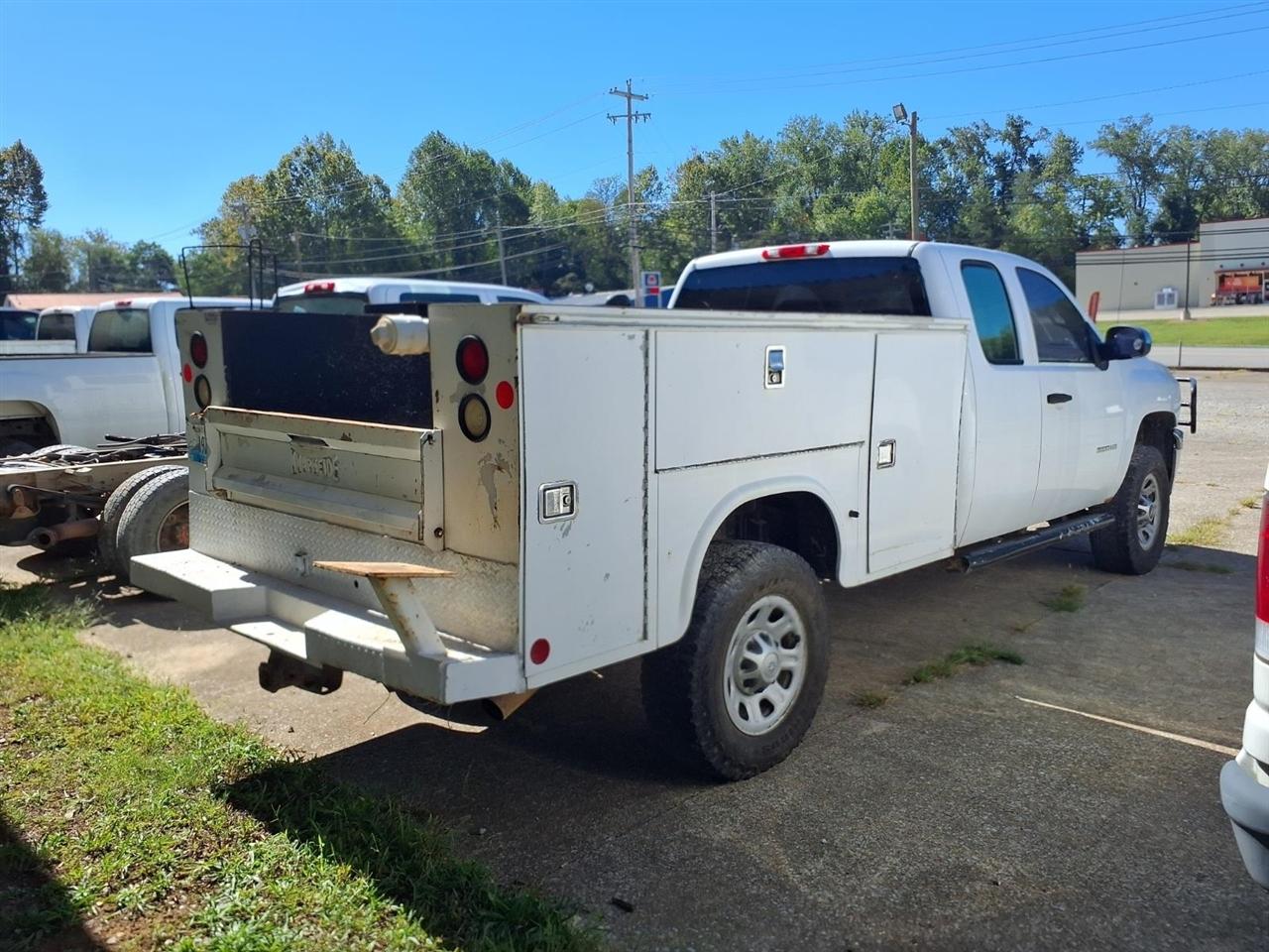 Chevrolet Silverado 3500HD 4WD Ext Cab 158.2" Work Truck 2012