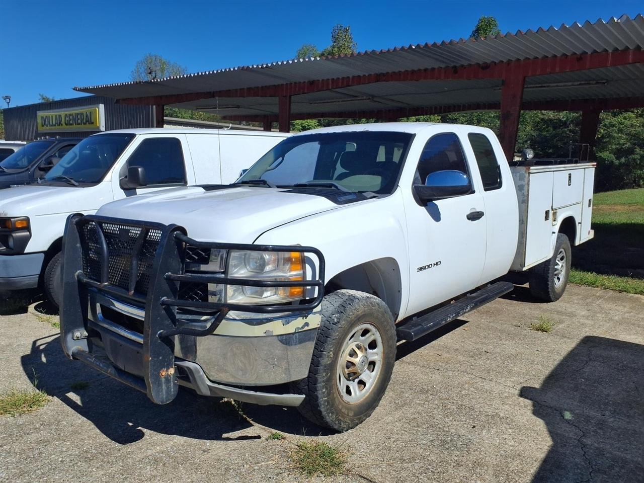 Chevrolet Silverado 3500HD 4WD Ext Cab 158.2" Work Truck 2012