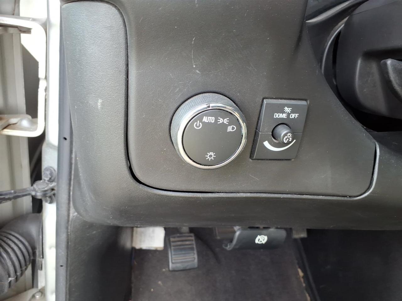 Chevrolet Express Passenger RWD 3500 155" LS 2023