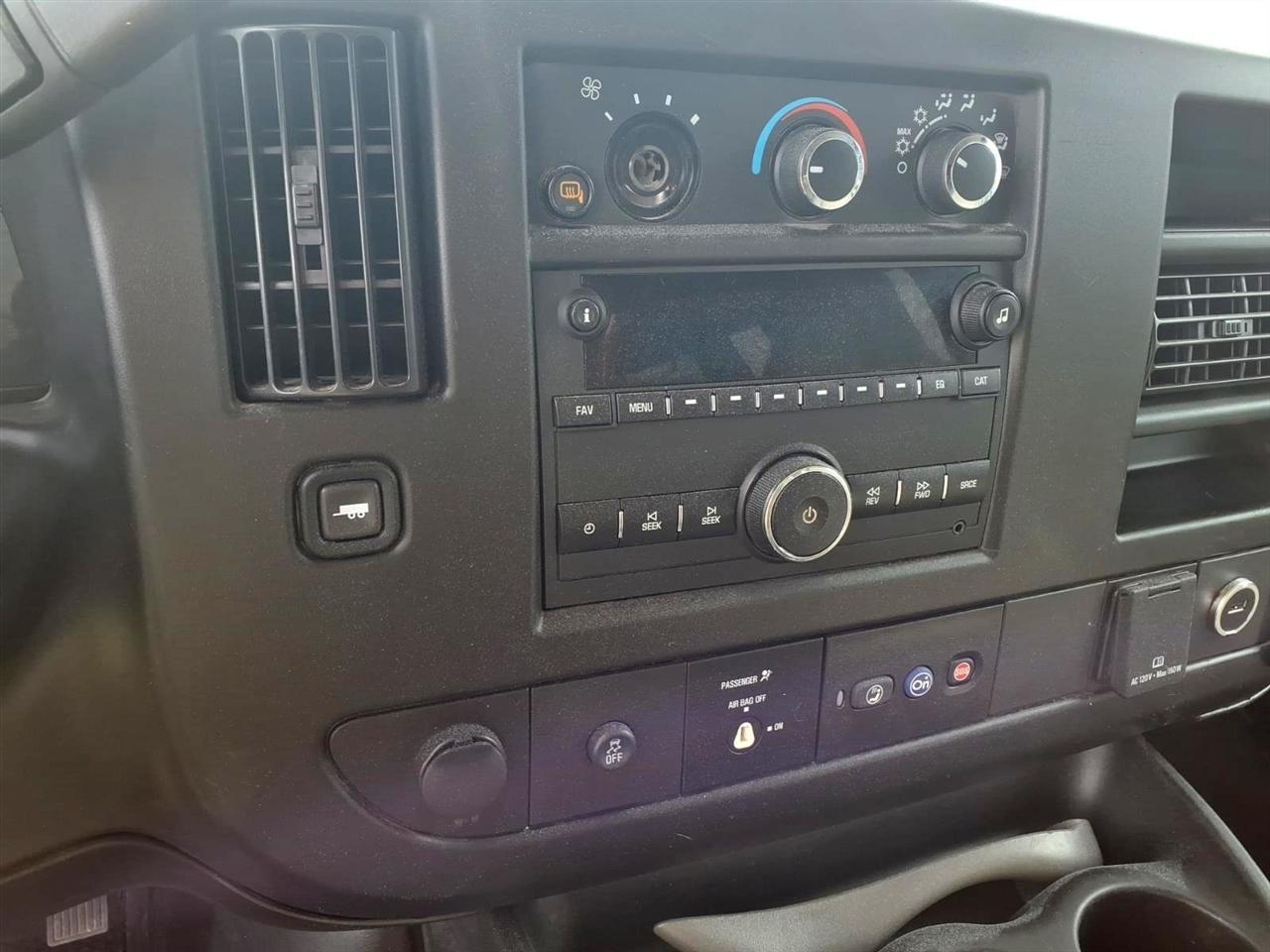 Chevrolet Express Passenger RWD 3500 155" LS 2023