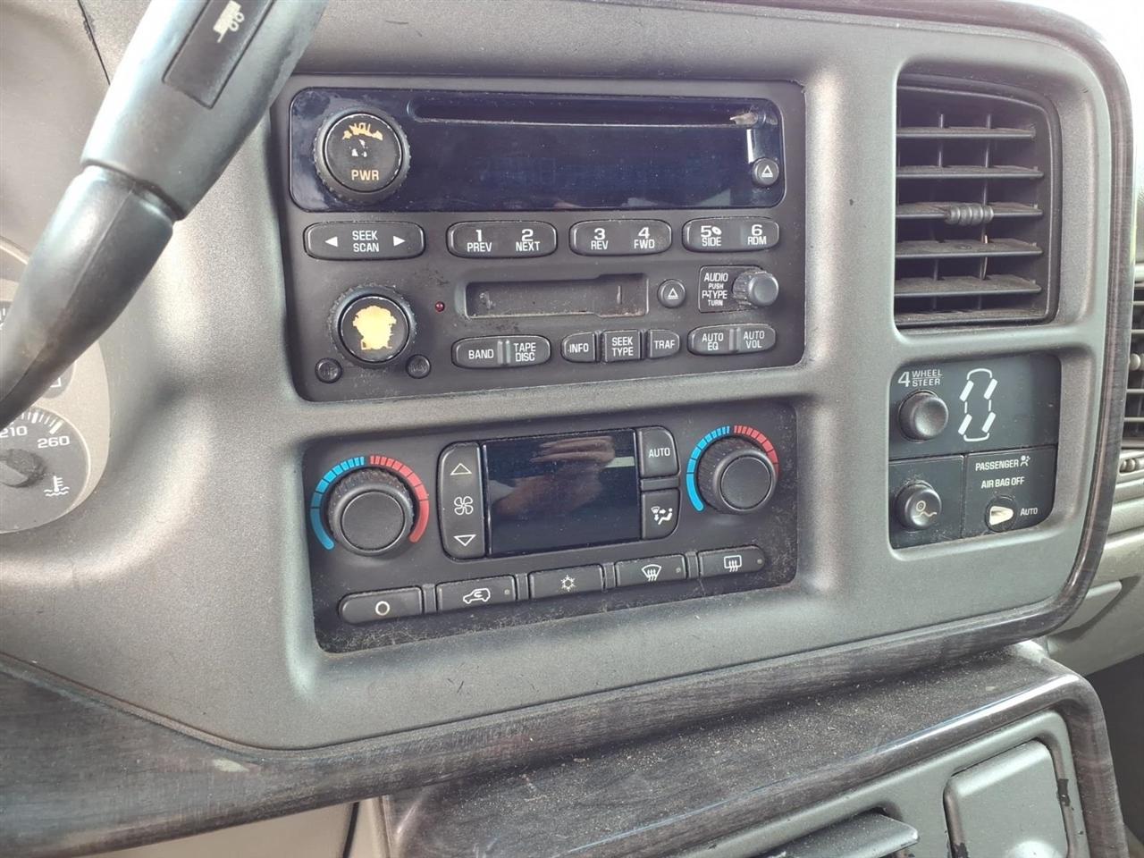 GMC Sierra Denali Ext Cab 143.5" WB 2004