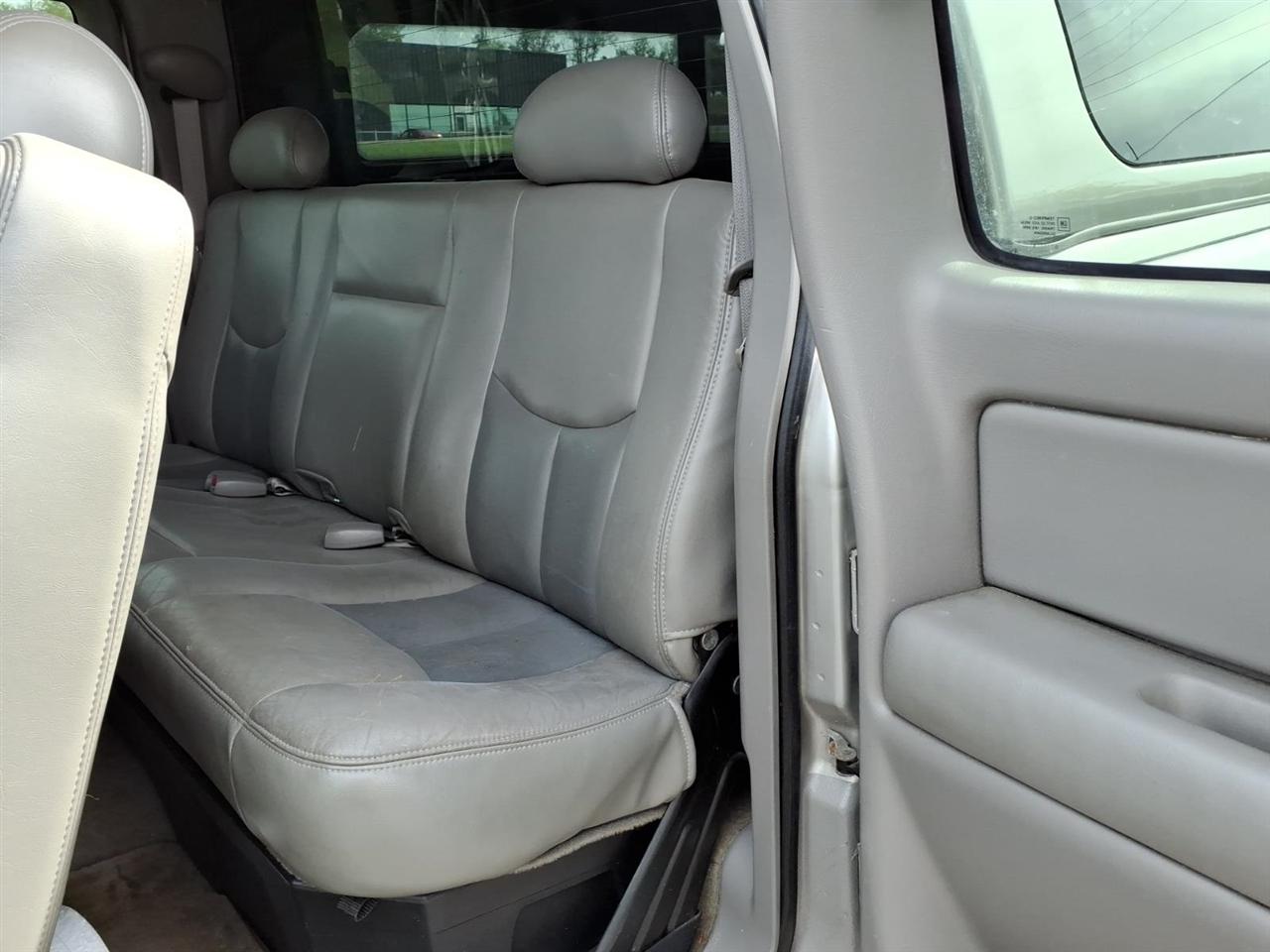 GMC Sierra Denali Ext Cab 143.5" WB 2004