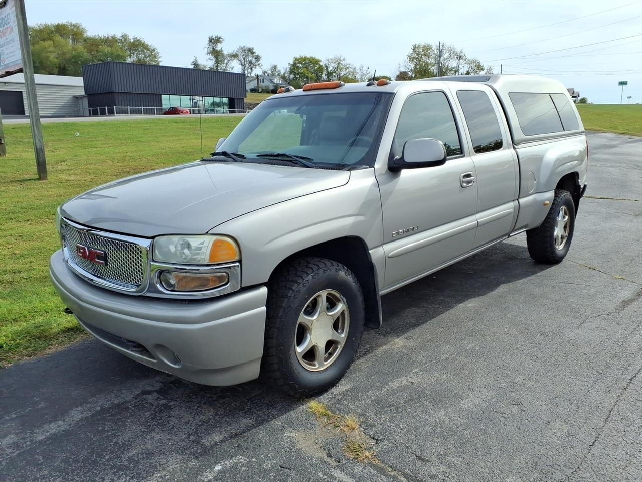 GMC Sierra Denali Ext Cab 143.5" WB 2004