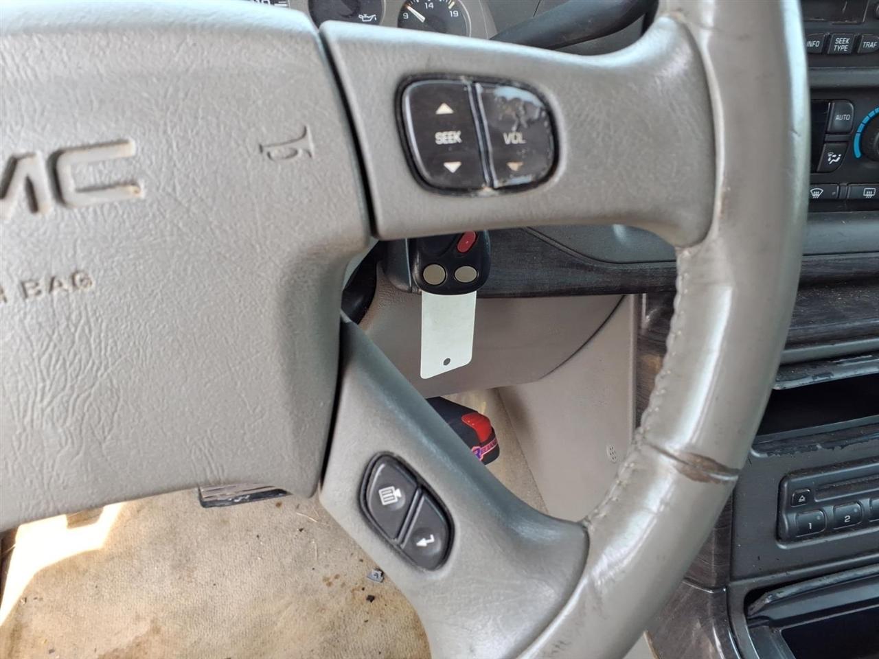 GMC Sierra Denali Ext Cab 143.5" WB 2004