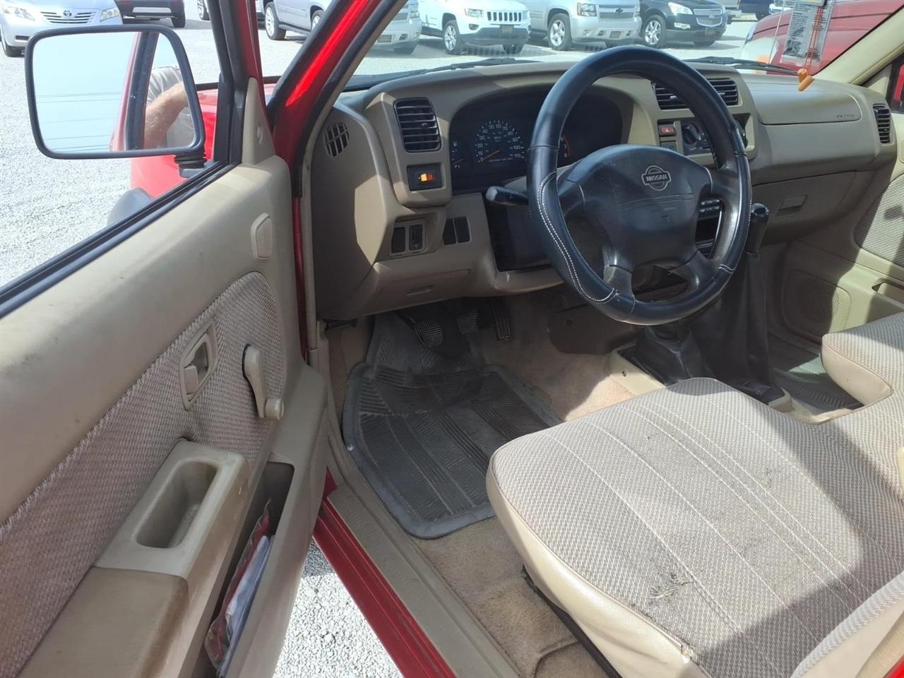 Nissan Frontier 4WD XE Reg Cab 1998