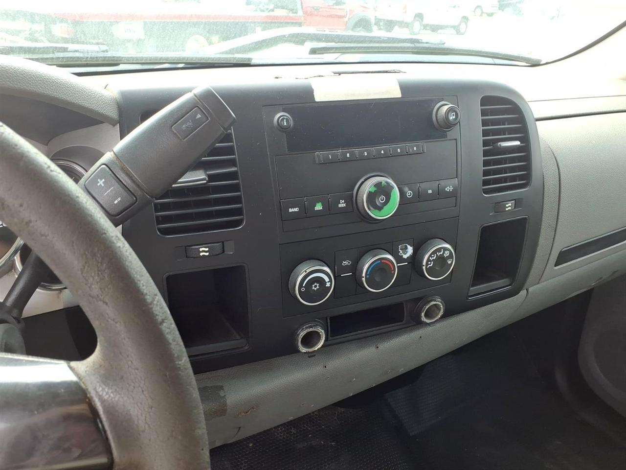 Chevrolet Silverado 3500HD 2WD Reg Cab 161.5" WB, 84.9" CA WT 2007