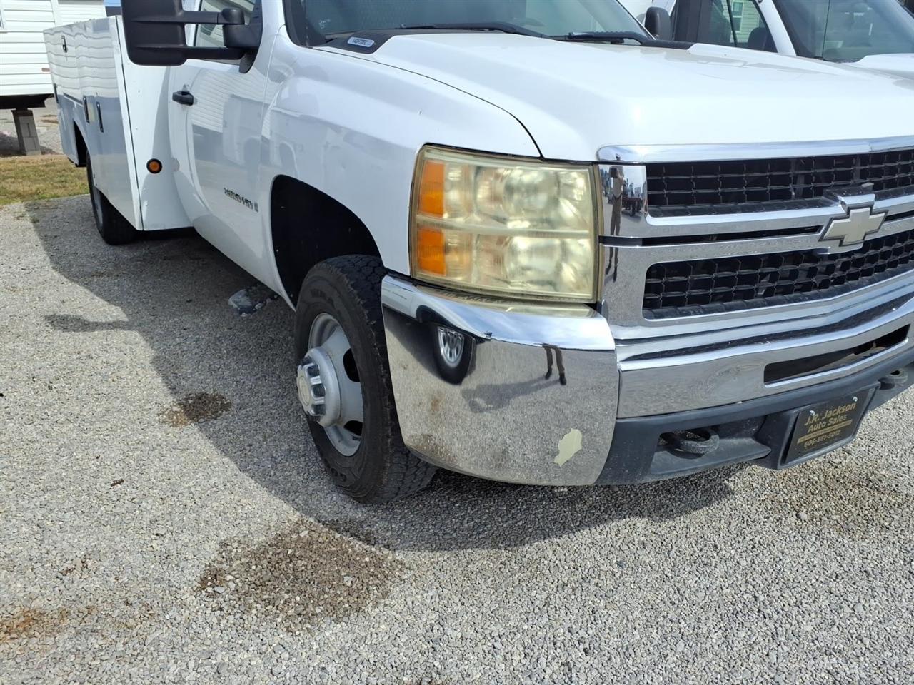 Chevrolet Silverado 3500HD 2WD Reg Cab 161.5" WB, 84.9" CA WT 2007