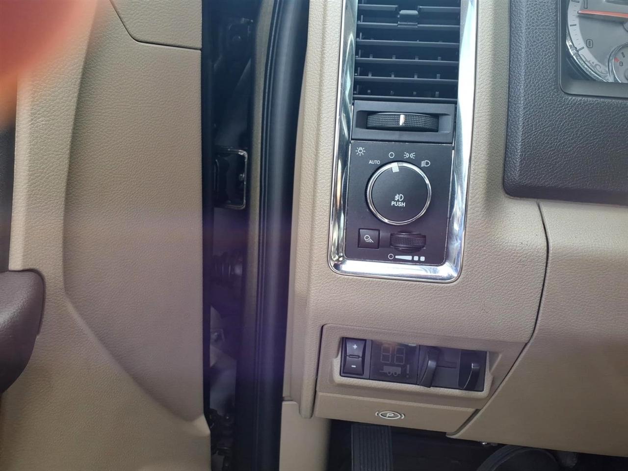 RAM 2500 4WD Crew Cab 149" Laramie Longhorn 2012