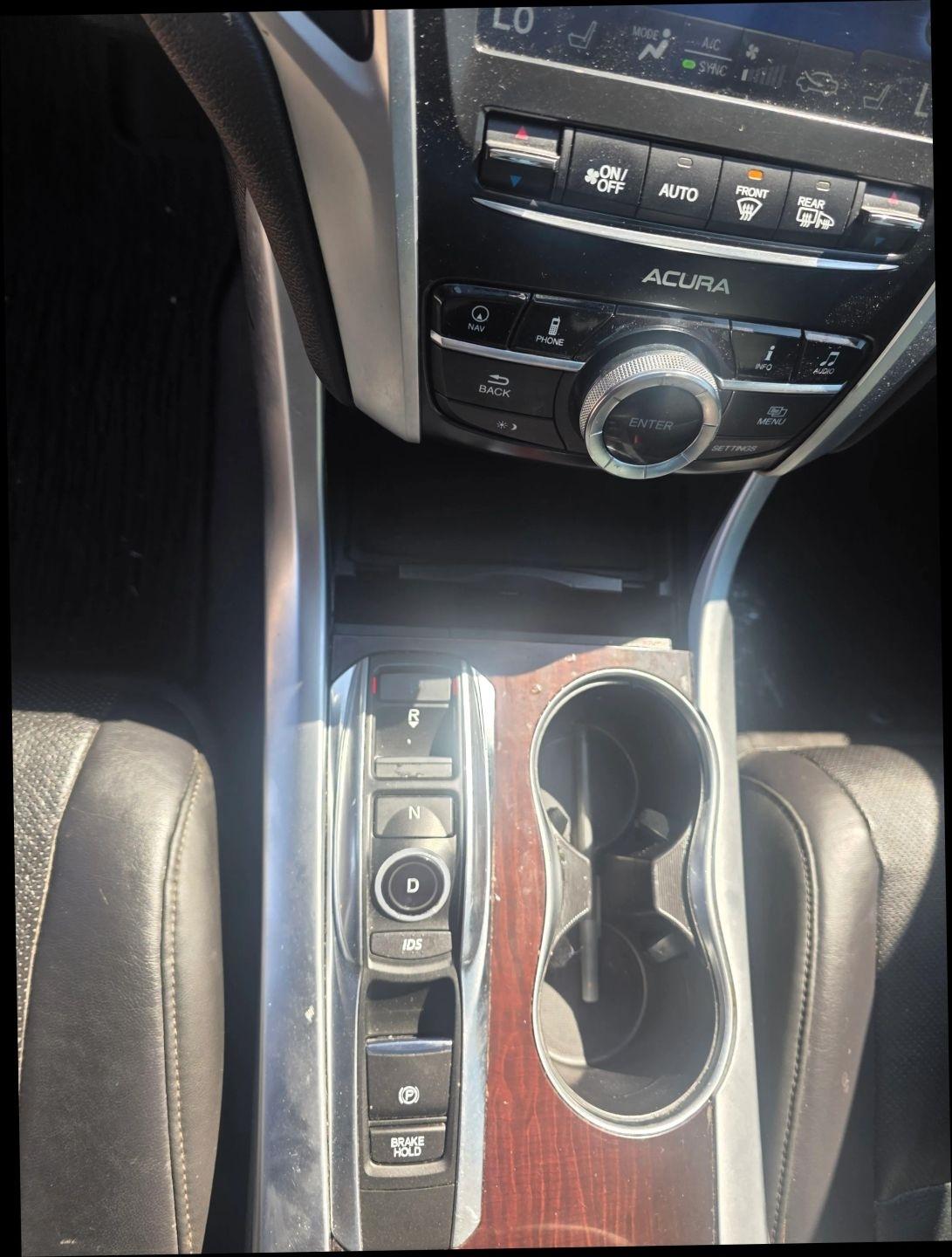 Acura TLX 9-Spd AT w/Advance Package 2015