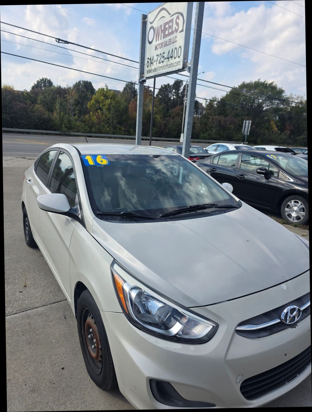 2016 Hyundai Accent SE 4-Door 6A