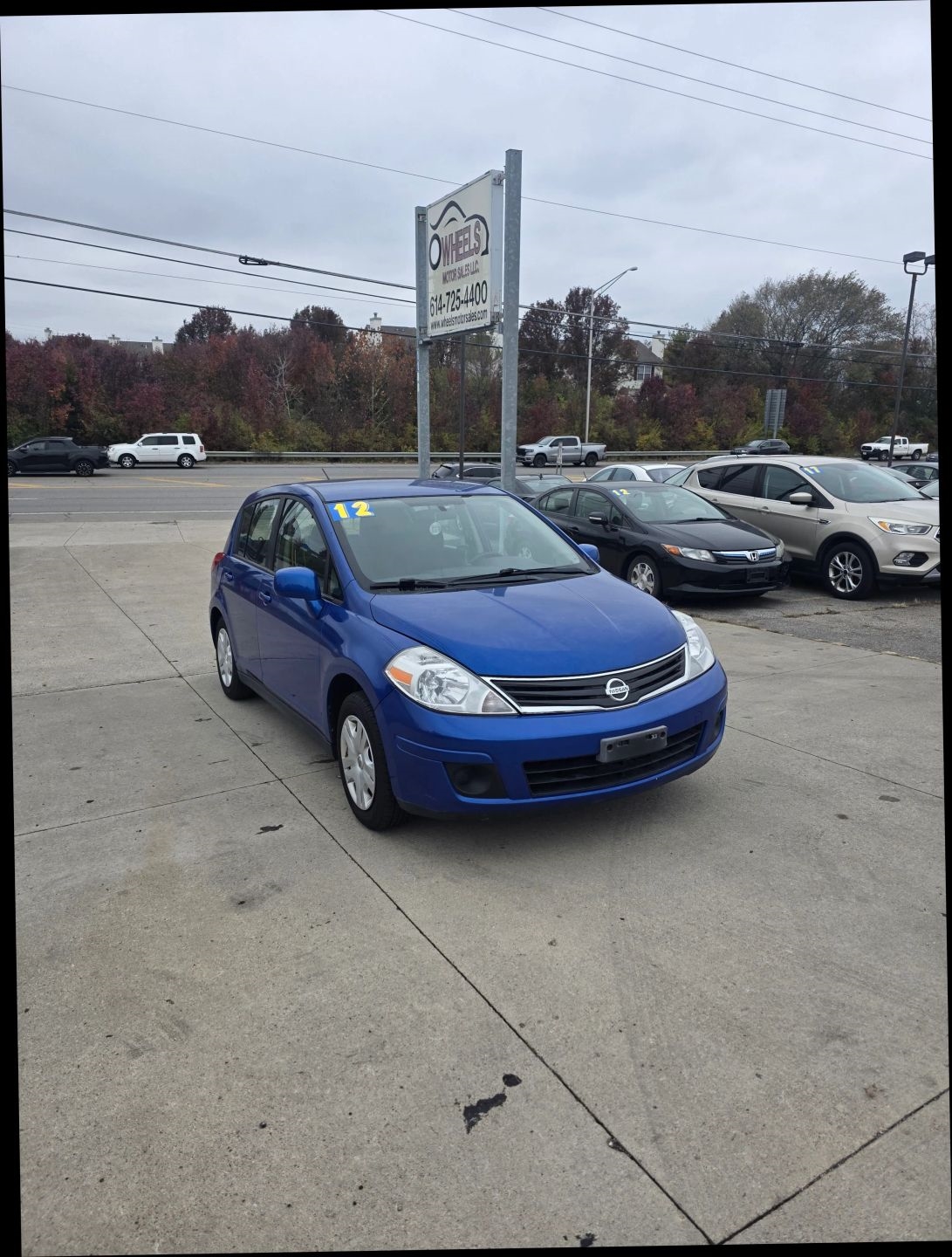 2012 Nissan Versa 1.8 S Hatchback