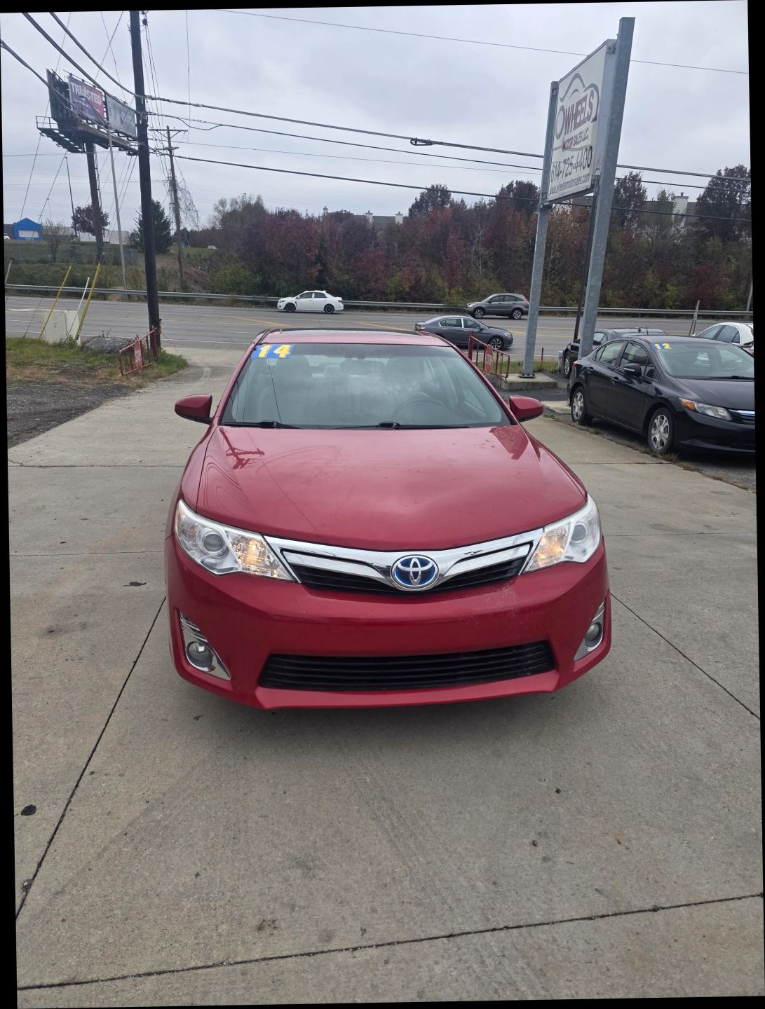 Toyota Camry Hybrid XLE 2014