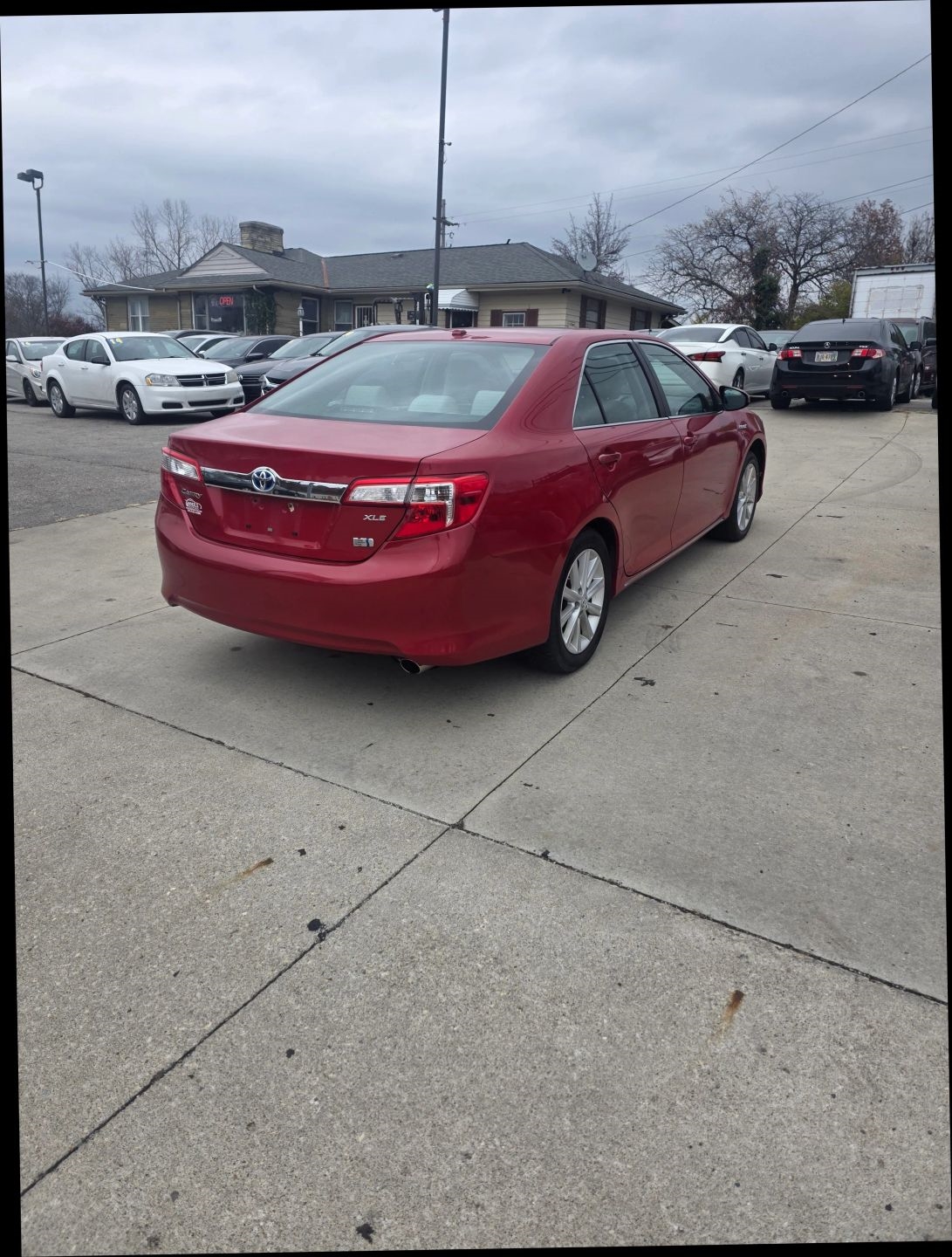 Toyota Camry Hybrid XLE 2014