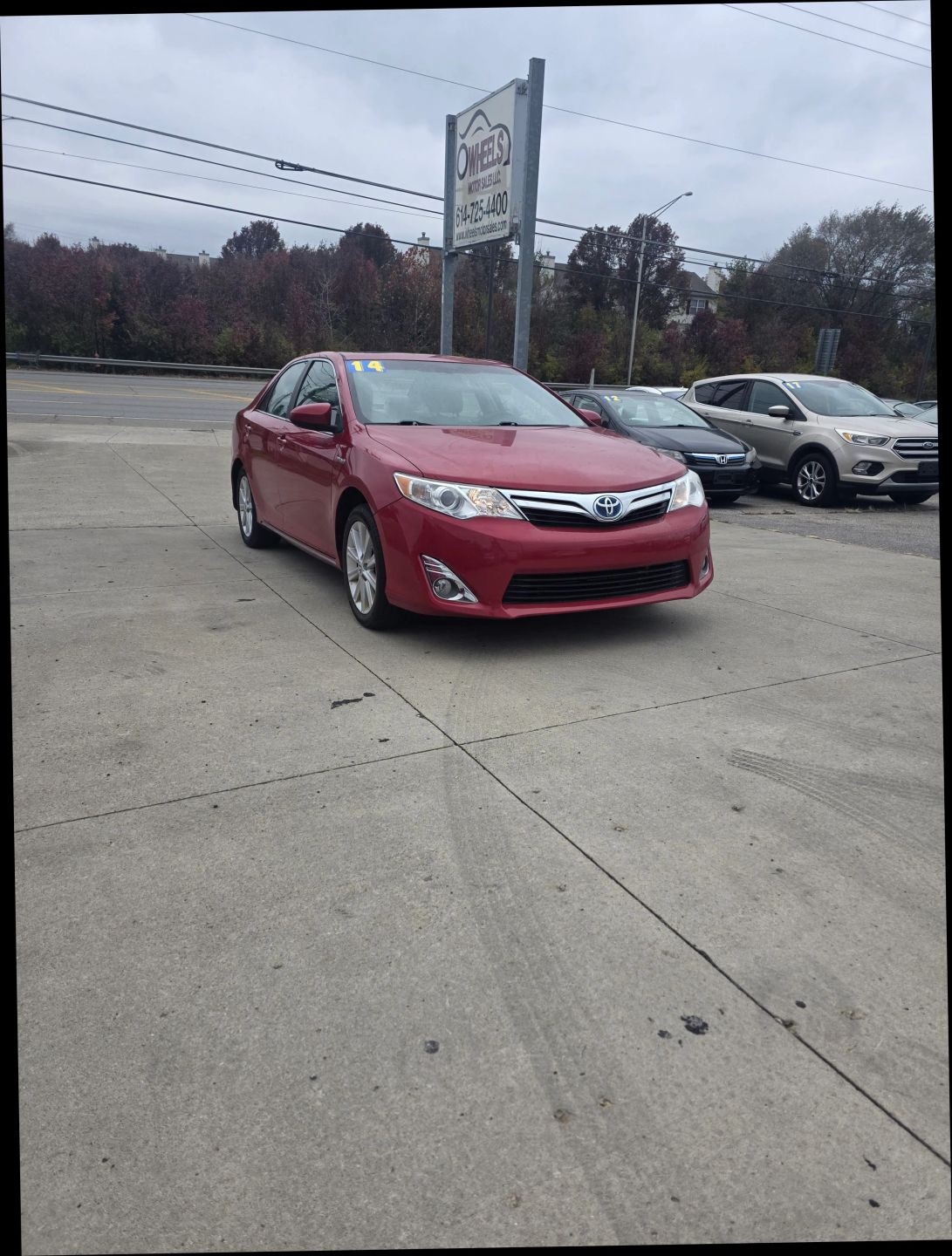 Toyota Camry Hybrid XLE 2014