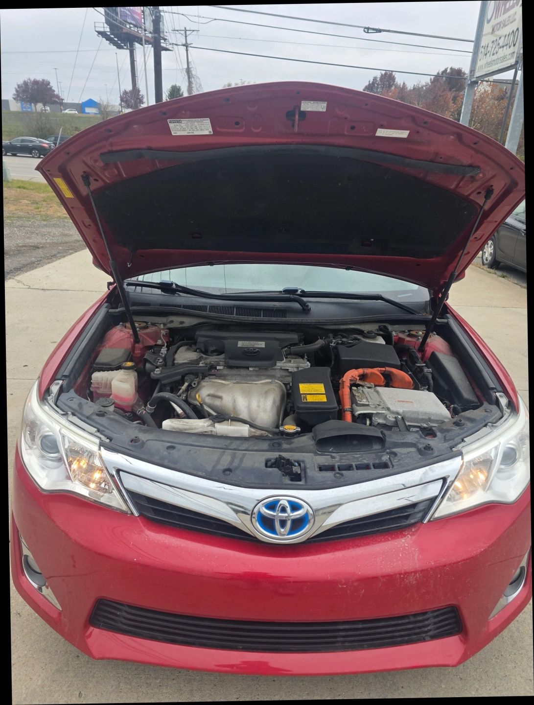 Toyota Camry Hybrid XLE 2014