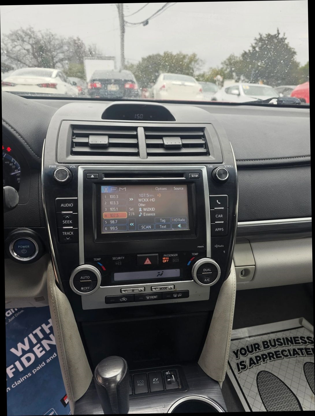 Toyota Camry Hybrid XLE 2014