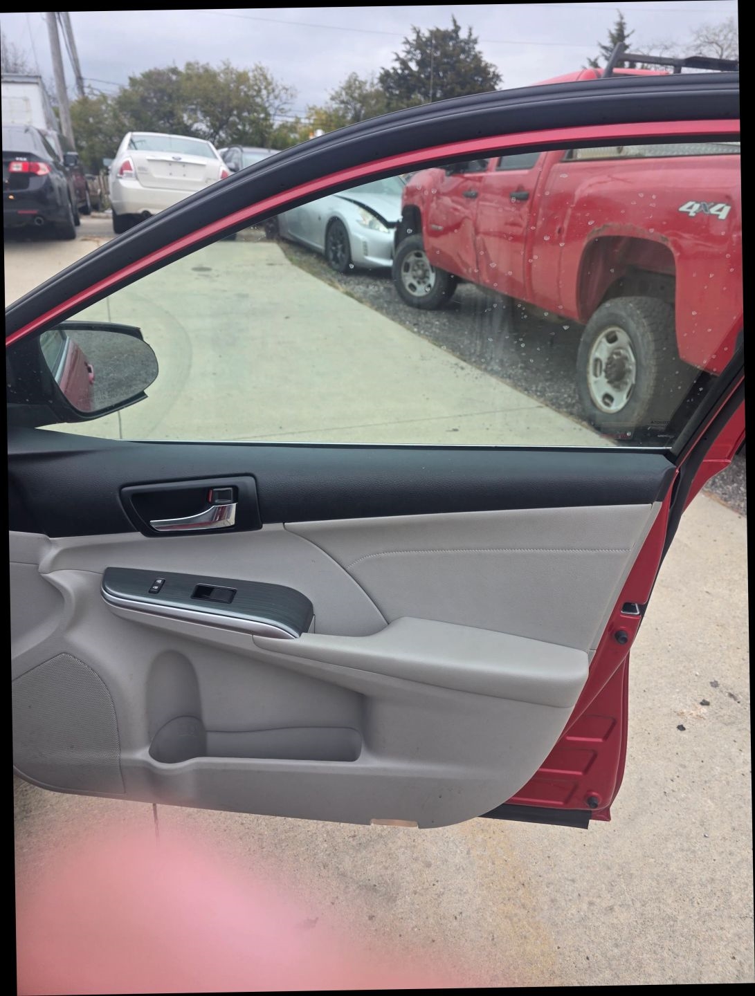 Toyota Camry Hybrid XLE 2014