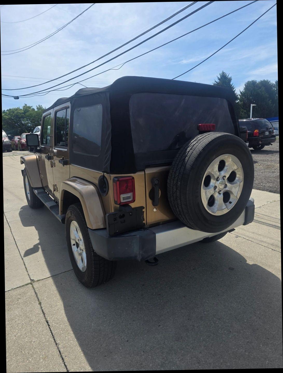 Jeep Wrangler Unlimited Sahara 4WD 2015