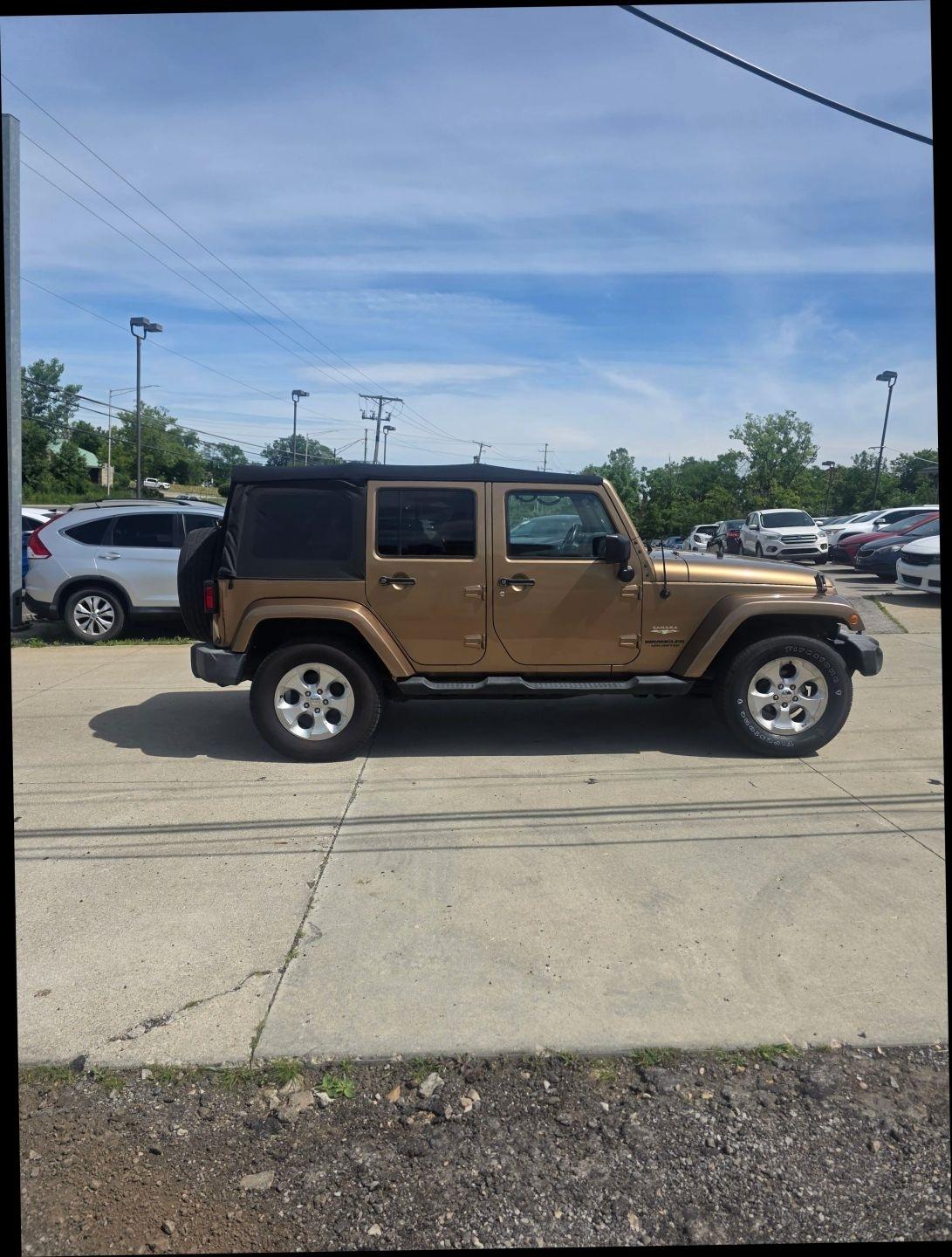 Jeep Wrangler Unlimited Sahara 4WD 2015