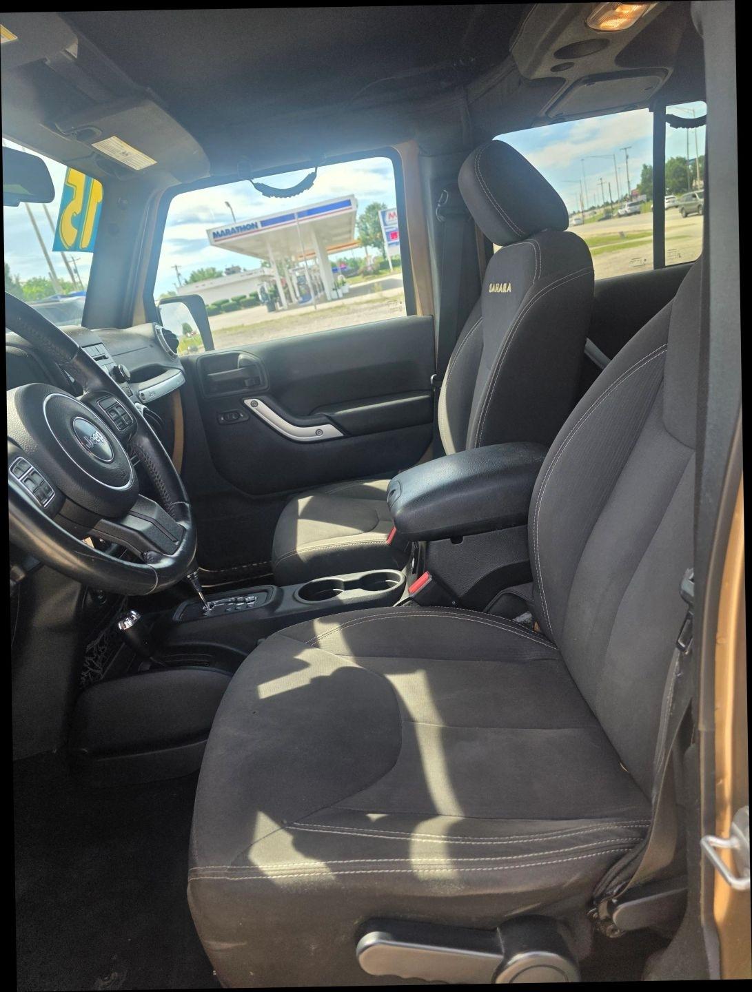 Jeep Wrangler Unlimited Sahara 4WD 2015